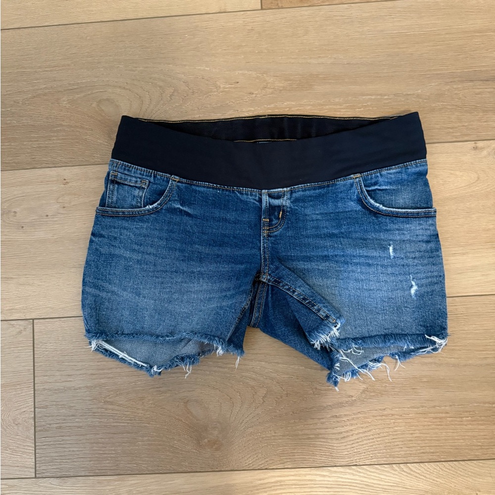 Old Navy maternity OG Straight Front Low Panel shorts size 6